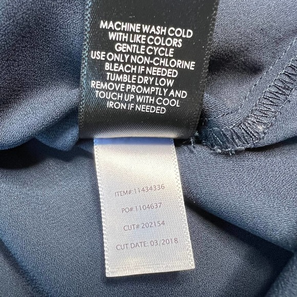 Torrid Women's Blouse Navy Blue - Silver Star Print Sheer Top Size 1 (1X/14-16) - Picture 10 of 10